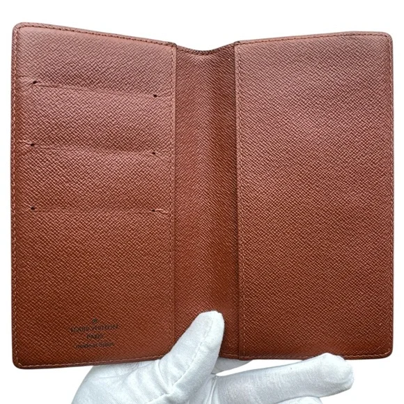 Louis Vuitton Brown and Gold Monogram Clutch - Picture 2 of 5